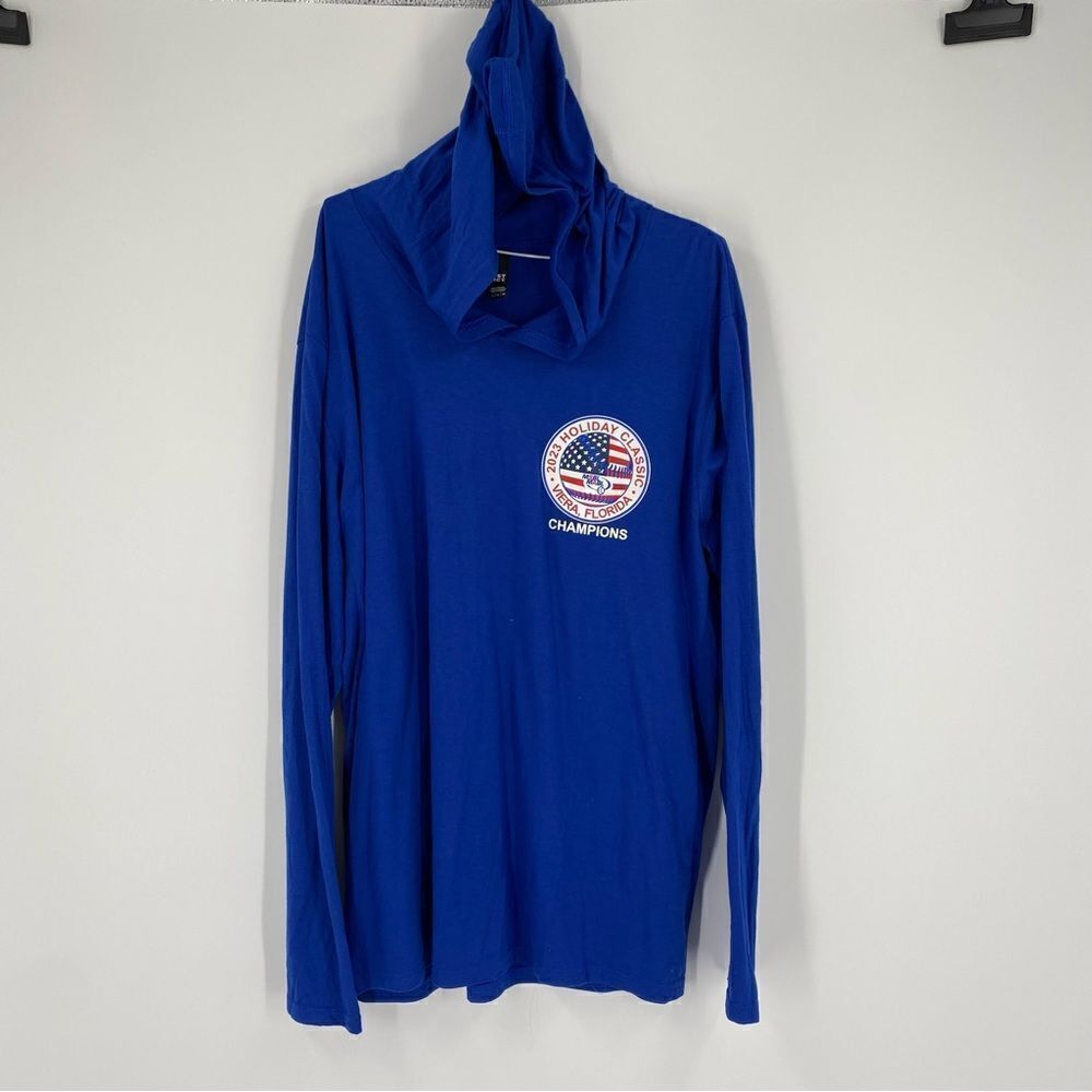 District Men Long Sleeve Blue Hoodie Teeshirt MSBL MABL 2023 Holiday Classic XL